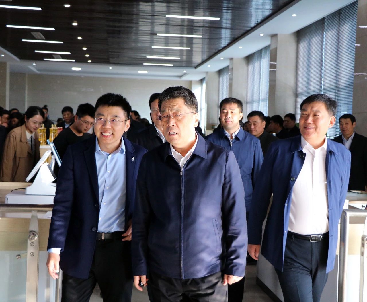 临沂市委书记王玉君莅临金胜集视察指导